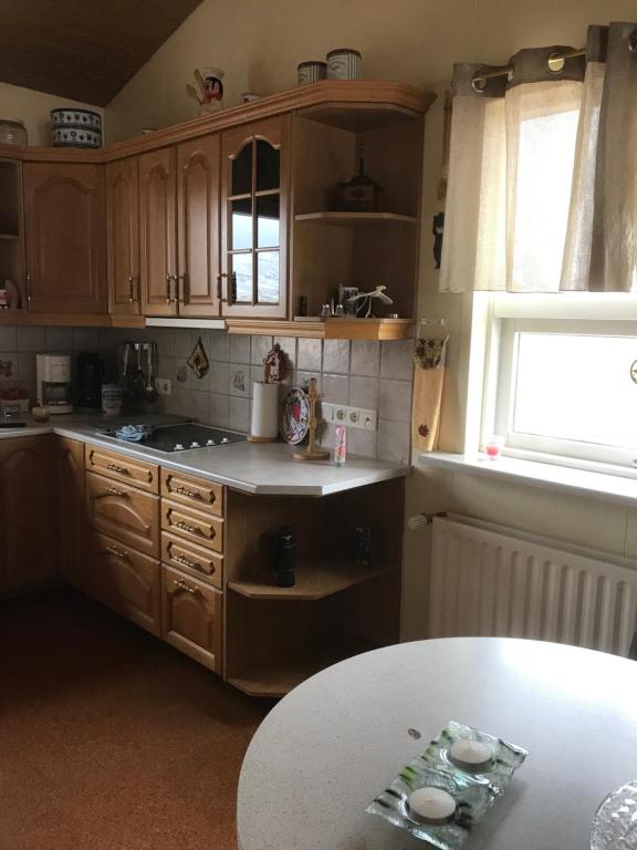 Kuchyň nebo kuchyňský kout v ubytování Eiði Farmhouse