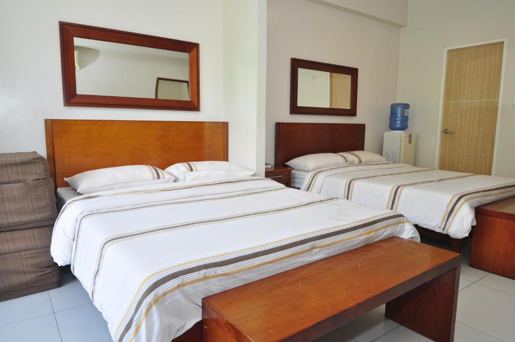 Miranda 306B 1BR at Pico de Loro by Raquel’s Place