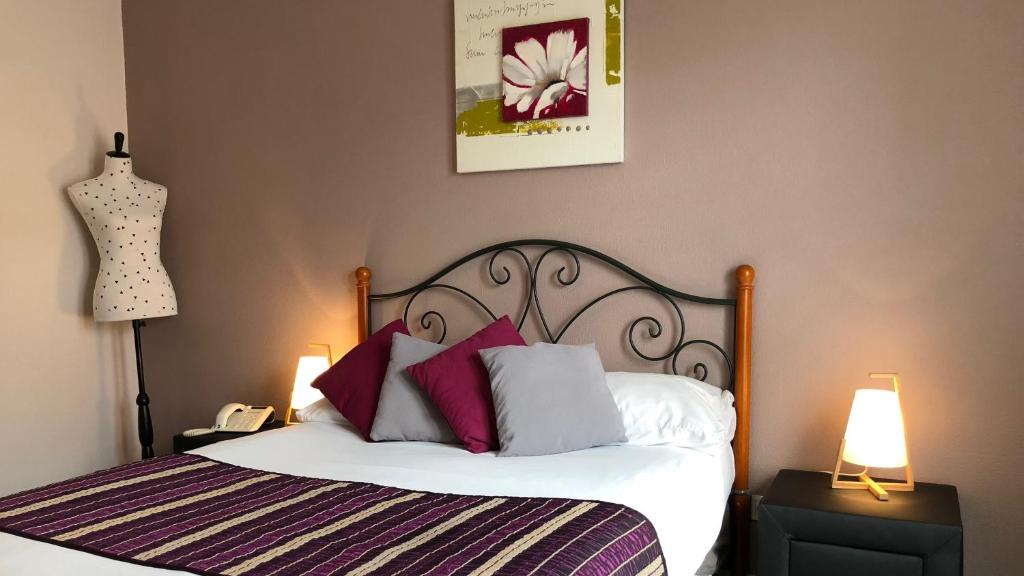 Logis Hôtels - Hôtel et Restaurant Les Cordeliers - Superior Double Room