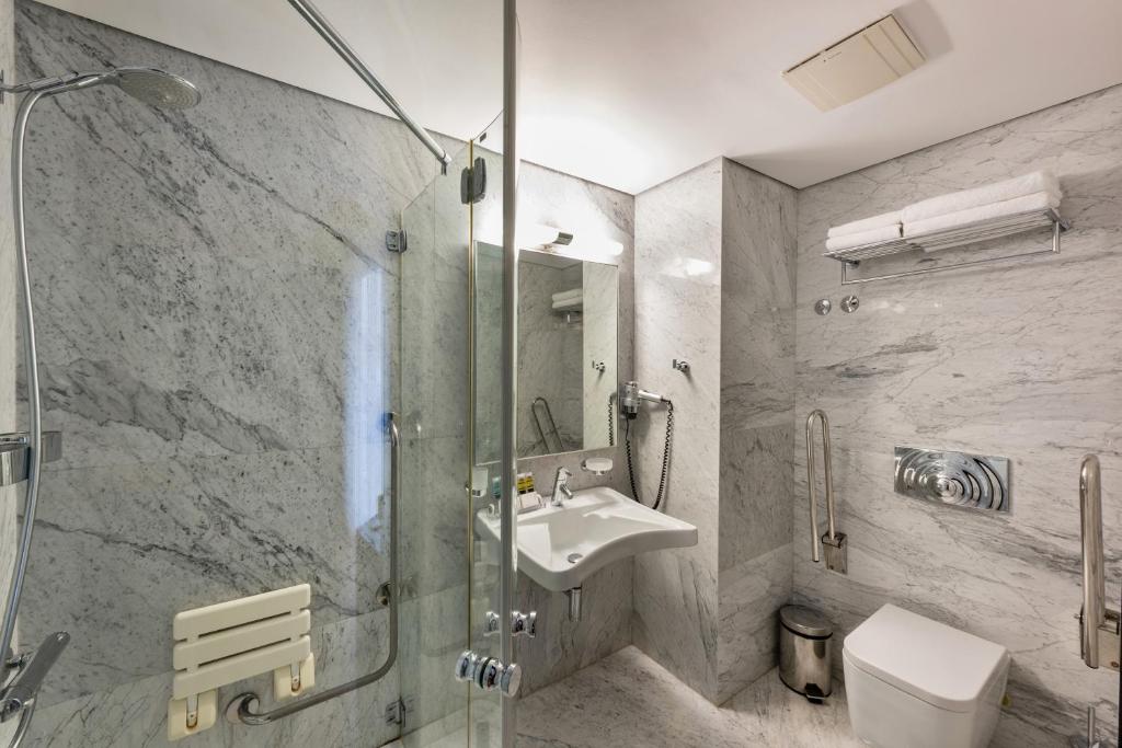 Ένα μπάνιο στο Nafs Hotel