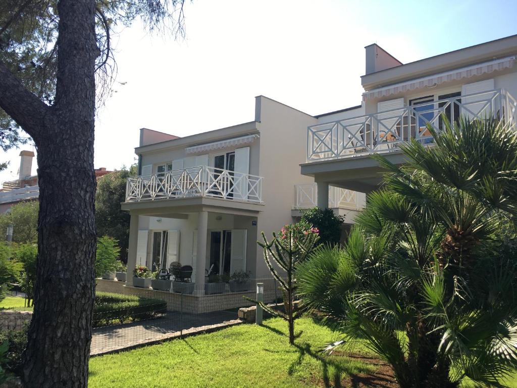 Zahrada ubytování Neva Apartments