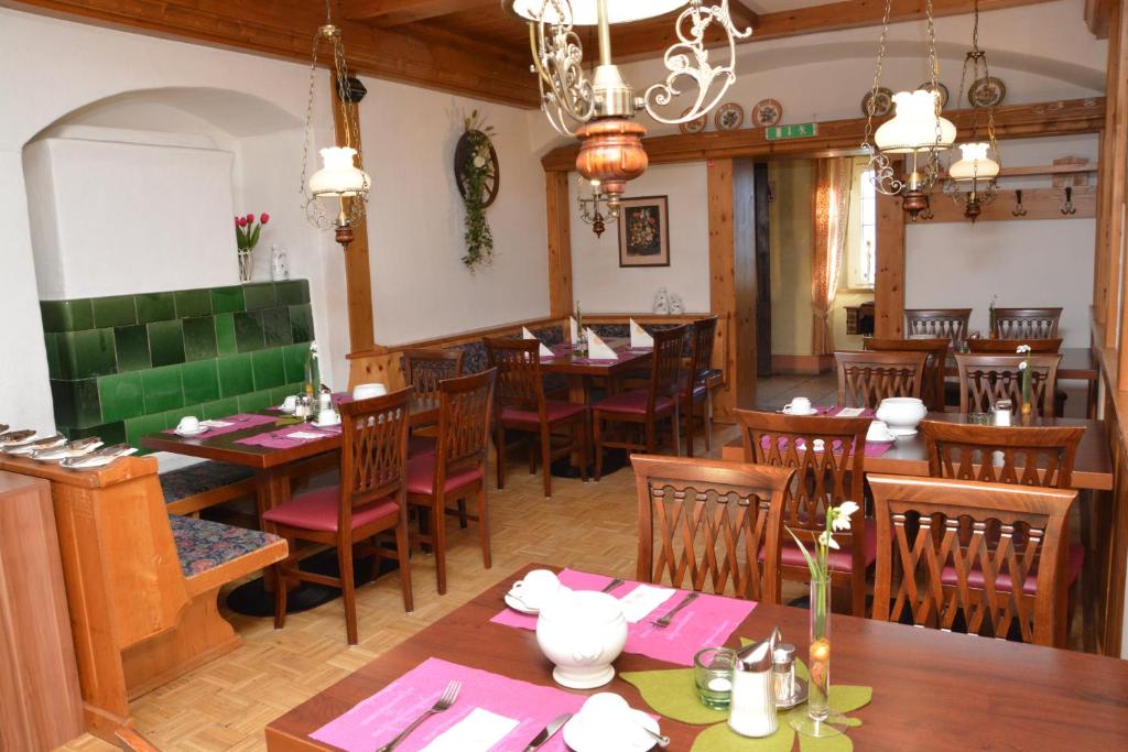Restaurace v ubytování Gasthof Sonne