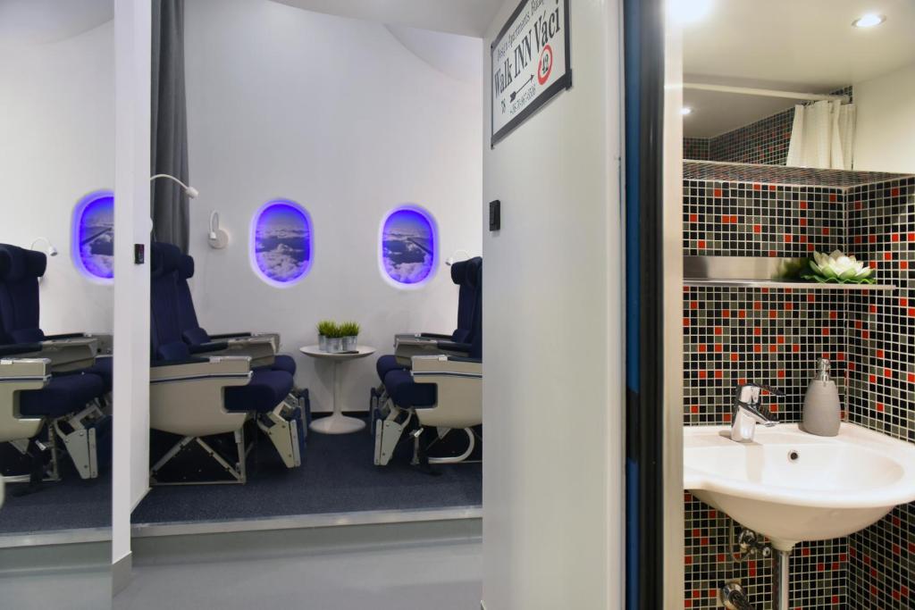 Walk Inn Váci 42 - Resim 11