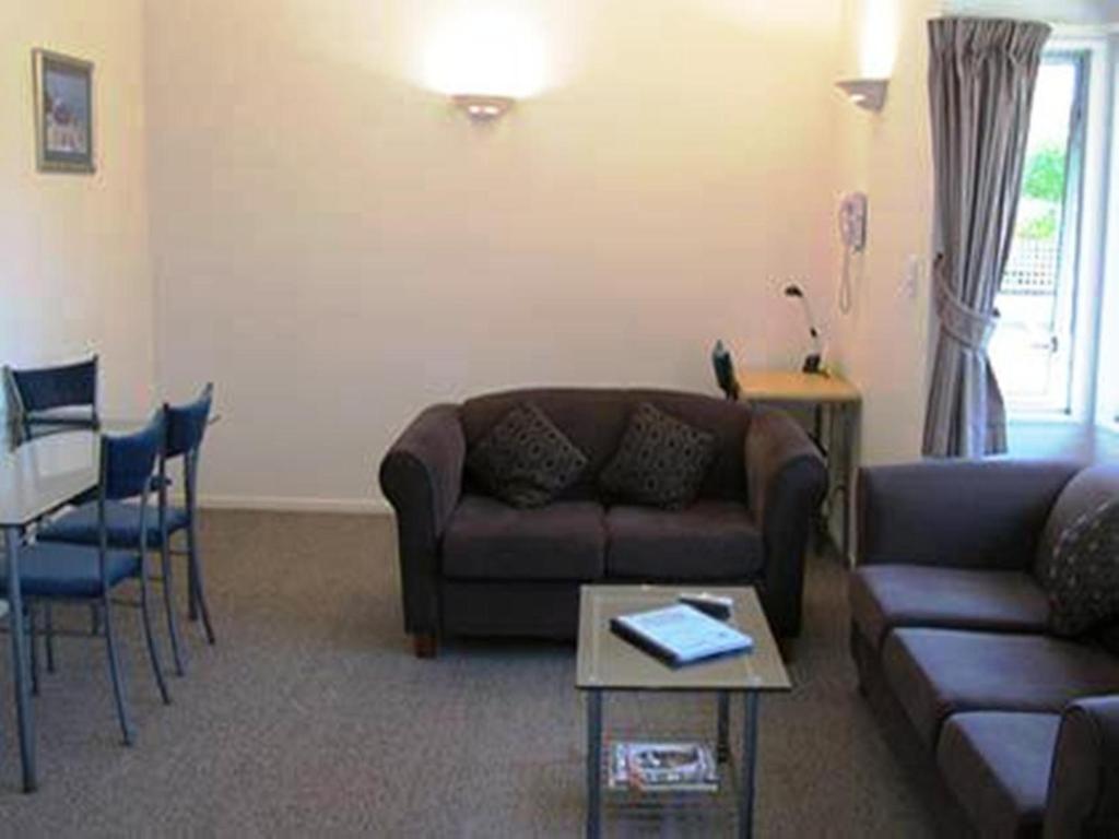 Riverview Motel - Deluxe Zwei Schlafzimmer