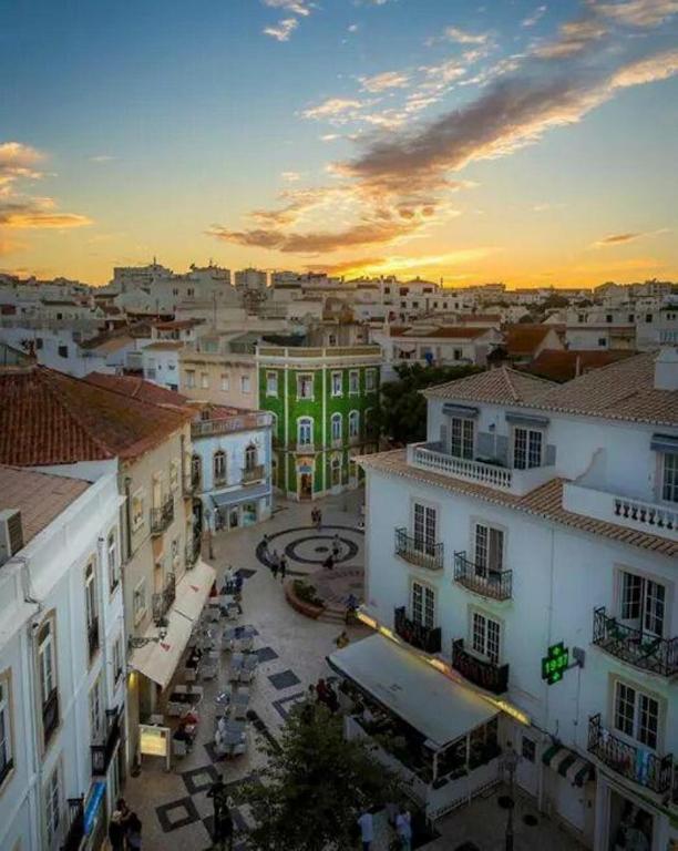 Nespecifikovaný výhled na destinaci Lagos nebo výhled na město při pohledu z apartmánu