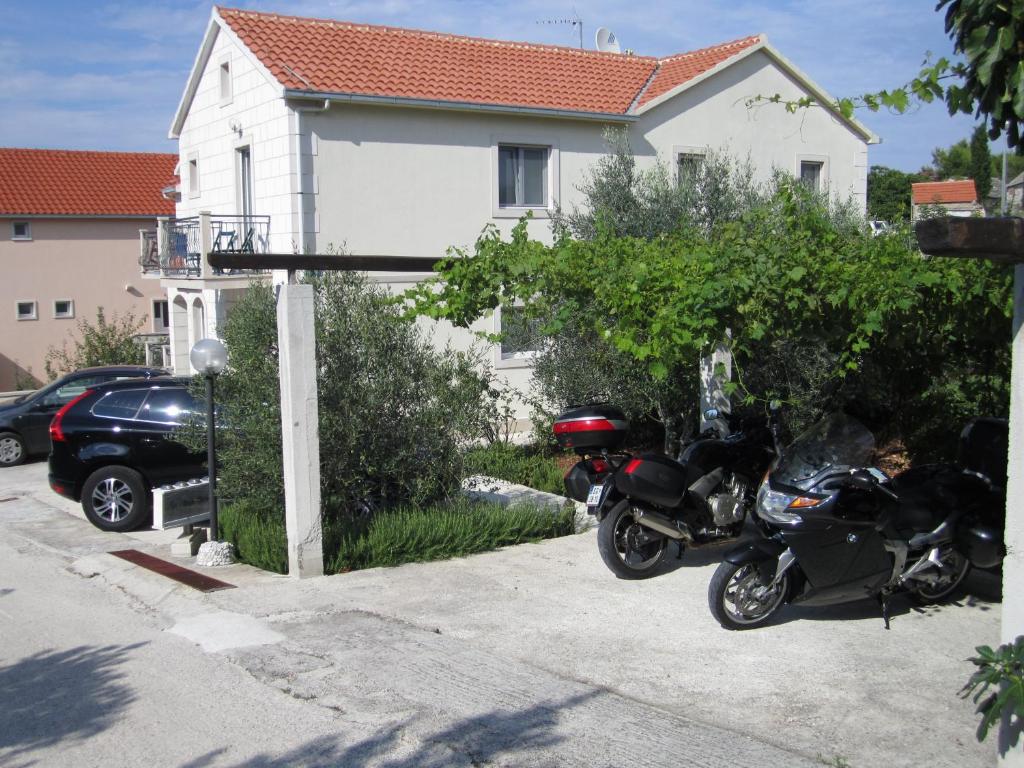 Fotografie z fotogalerie ubytování Apartments Nives v destinaci Supetar