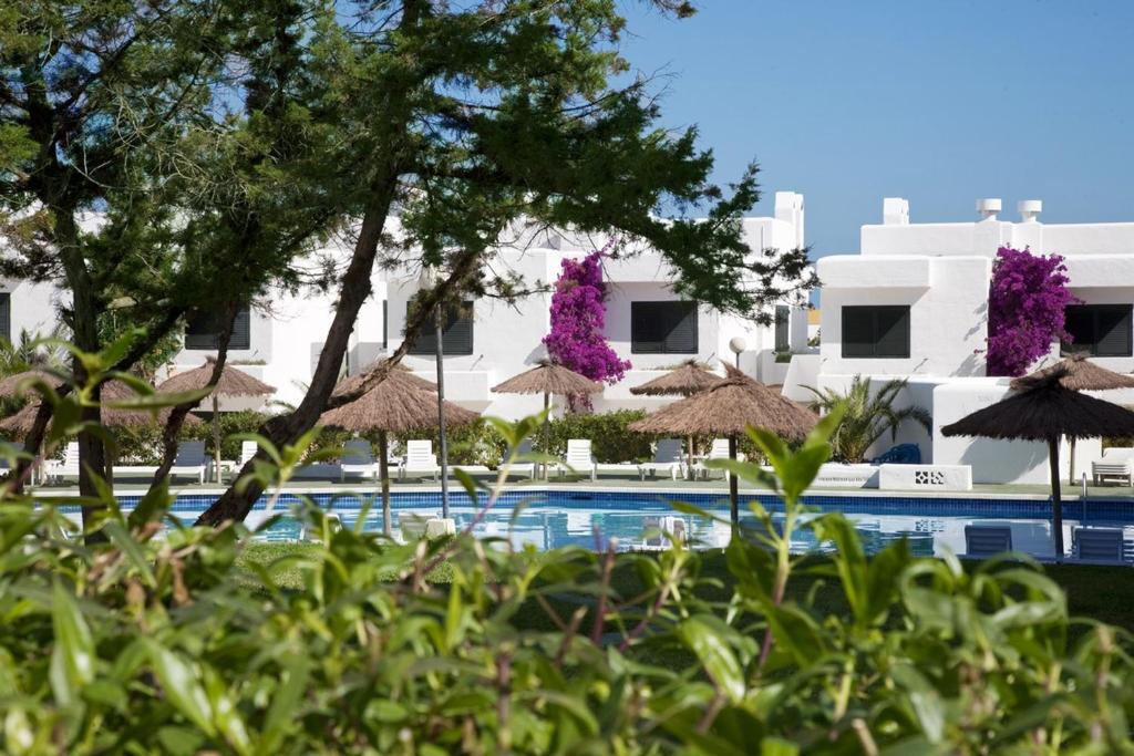Camelina Suites - Formerly Torrent Bay, Bahía de San Antonio ...