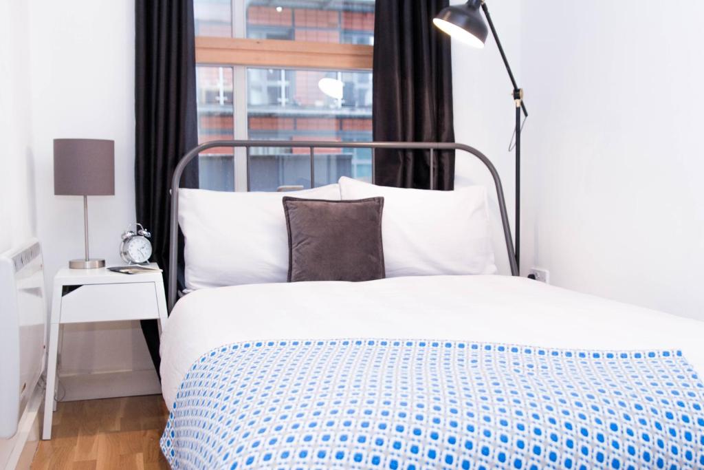 Double bed + private bathroom in Manchester City Centre., Manchester