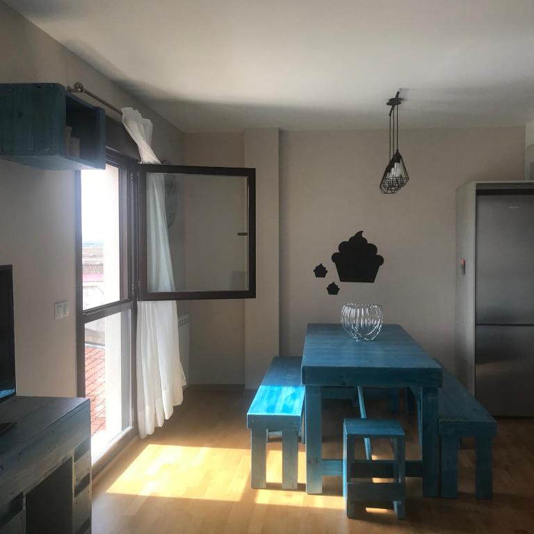 Apartamento Turístico “El Yugo” reservar