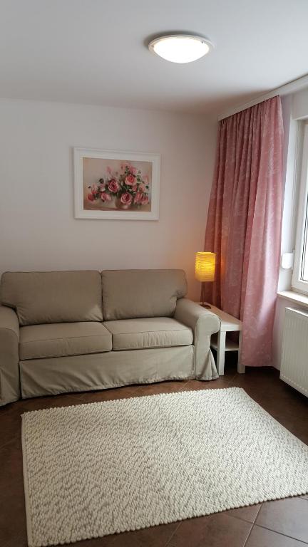 Posedenie v ubytovaní Apartament rodzinny z ogrodem - Bliżej Zdroju