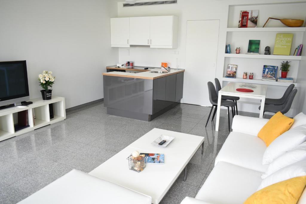 Verde Apartments - 13