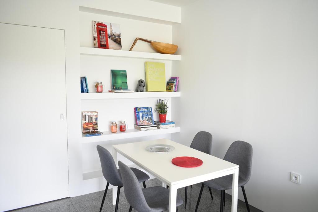 Verde Apartments - 2