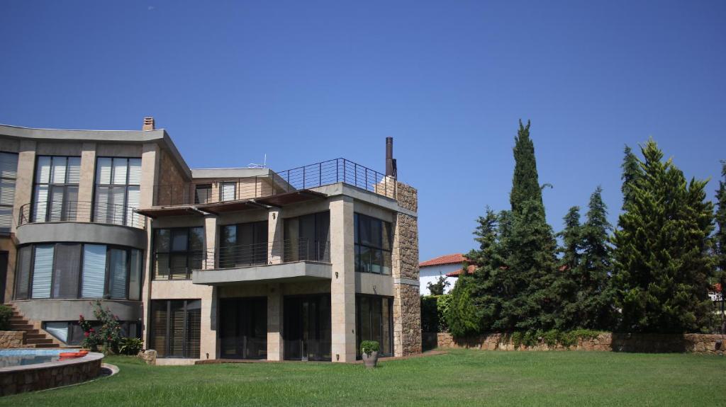 Castle on the edge of the sea - Villa De Trois Chambres