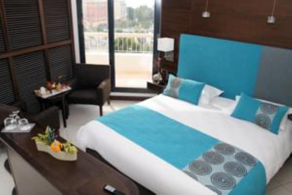 Hotel Aston La Scala - Deluxe Suite With Partial Sea View