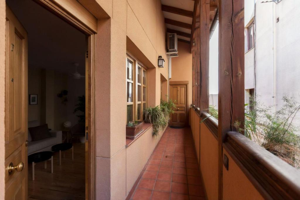 Dúplex Unico en Ópera - Palacio, Madrid – Precios ...