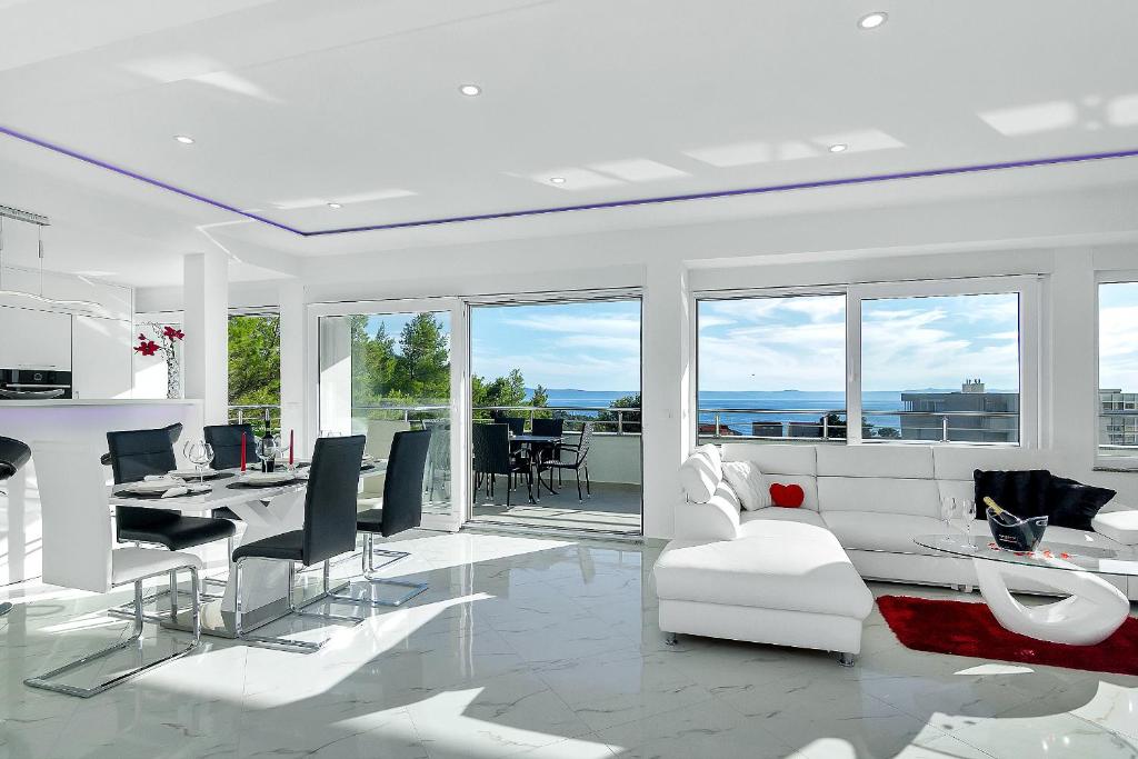 Posedenie v ubytovaní Penthouse Lush Makarska
