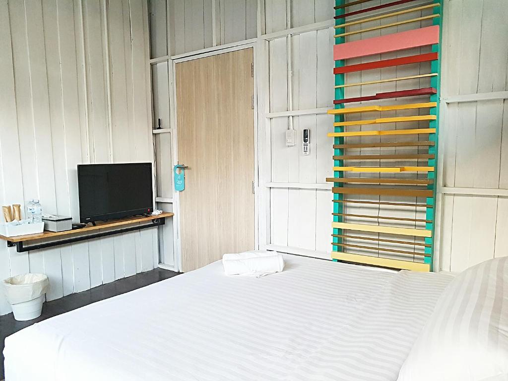 Baan Mai Kradan Hostel Chiang Rai - 18