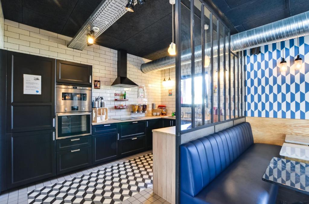 Eklo Hotels Lille - Resim 16