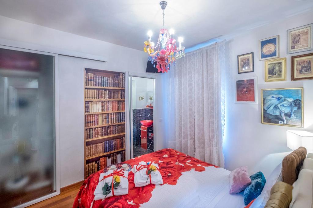 Postel nebo postele na pokoji v ubytování Abbraccio di Romeo