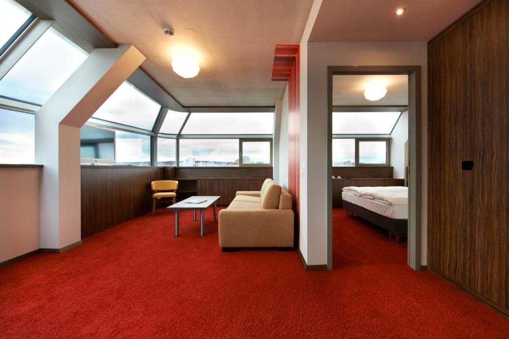 Simm's Hotel - cityhotel next to Metro U3