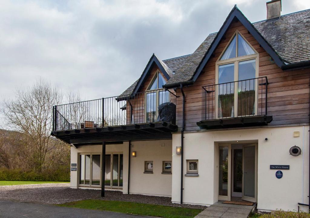 Mains of Taymouth Country Estate 4* Houses 4