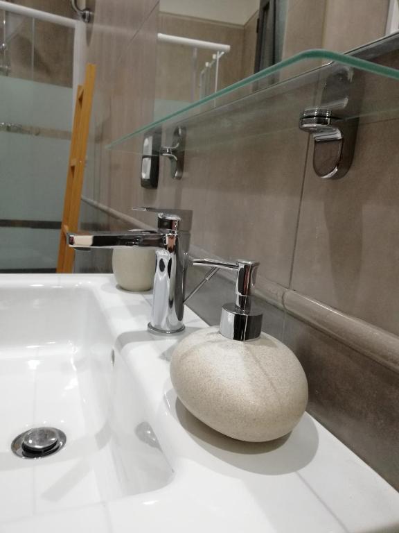 Łazienka w obiekcie B&B Controtempo