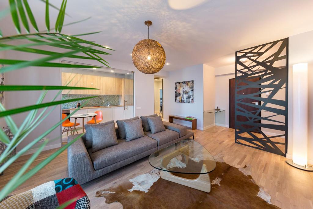 The Shades of Grey-Tranquil 4th-Floor Apartment Baneasa Area - Appartamento