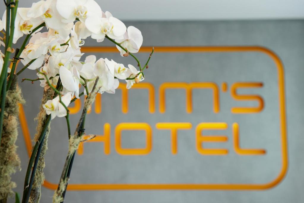 Certifikát, hodnocení, plakát nebo jiný dokument vystavený v ubytování Simm's Hotel - cityhotel next to Metro U3