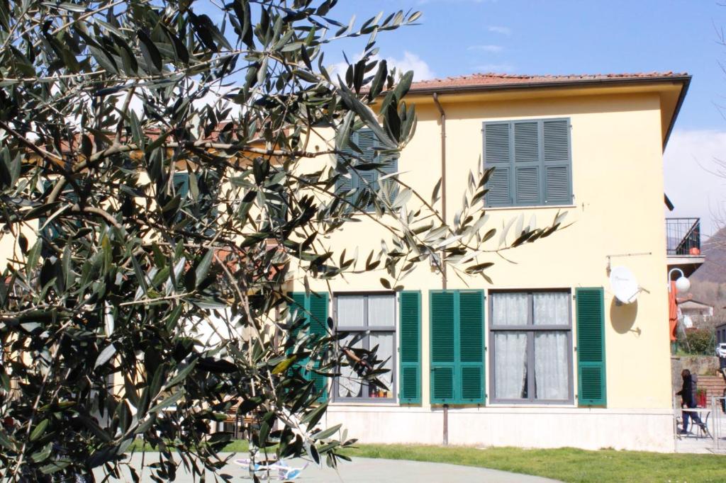 The building in which the holiday home is located