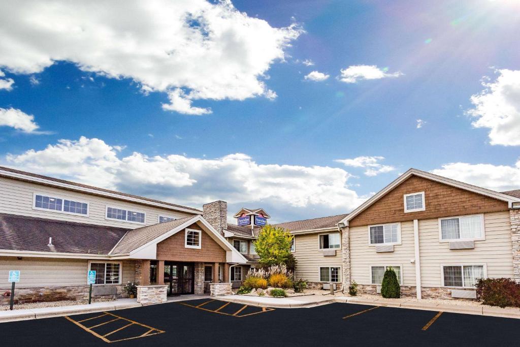 Asteria Inn and Suites