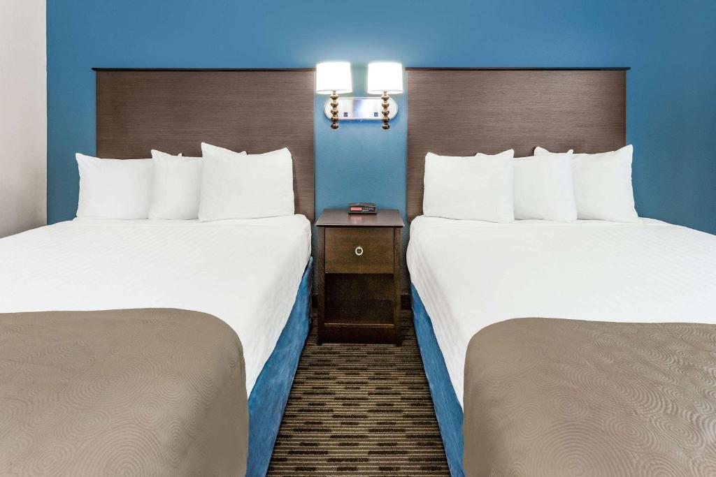 AmericInn & Suites Burnsville, MN - Chambre Queen Avec Deux Lits Queen - Non-fumeur