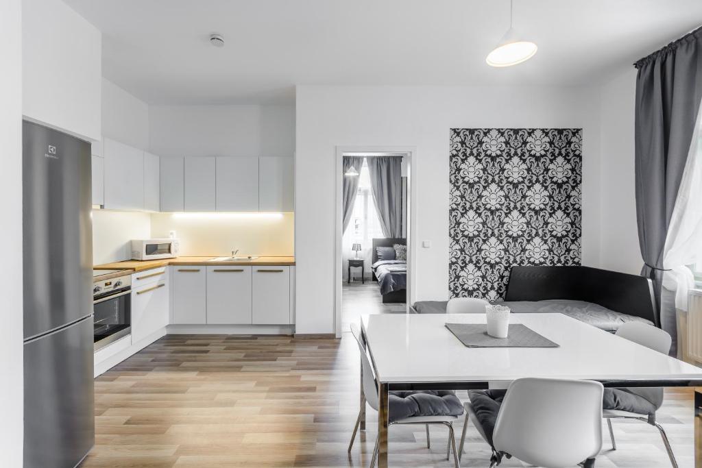 Old Strand Spirit - Two-Bedroom Apartment
