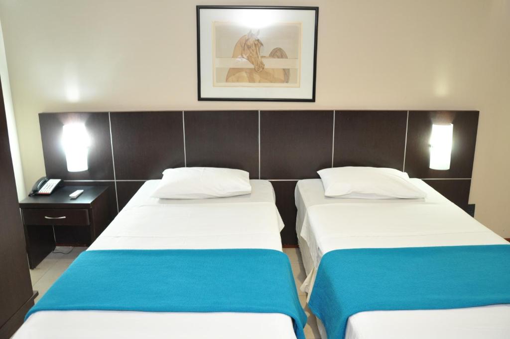  Crystal Plaza Hotel
