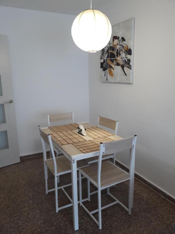Zdjęcie z galerii obiektu Apartamento Vacacional w mieście Torrevieja