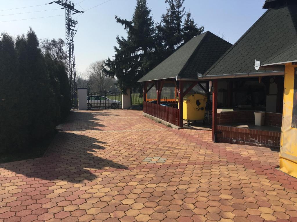 Budova, kde se prázdninový dům nachází