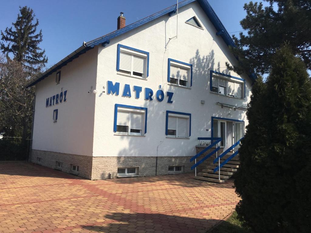 Budova, kde se prázdninový dům nachází