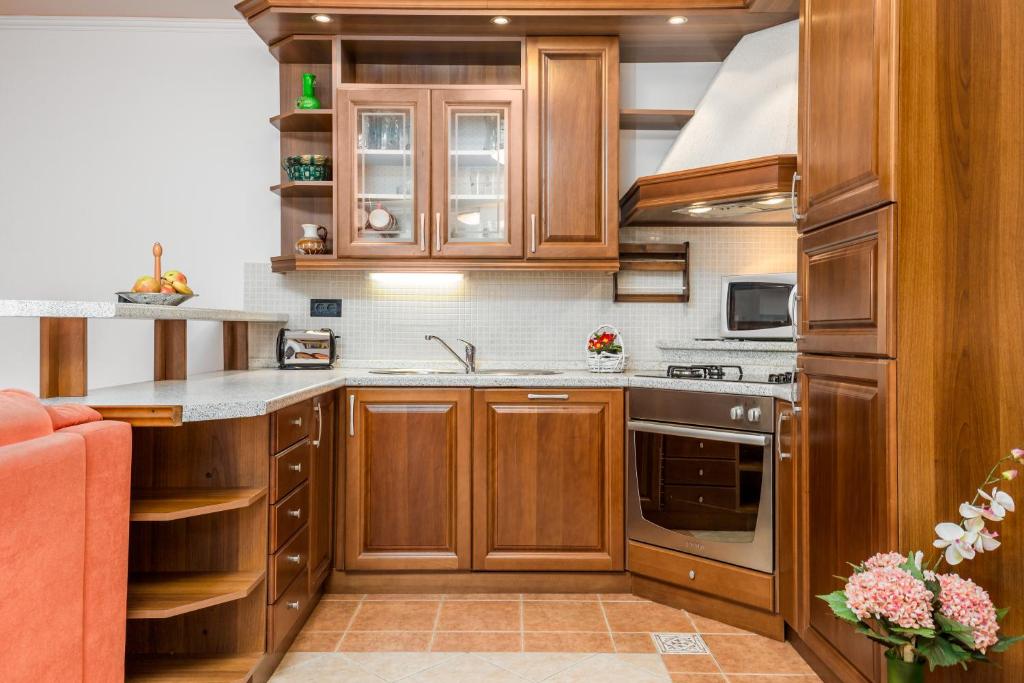 Kuchyňa alebo kuchynka v ubytovaní Apartment Noa Opatija