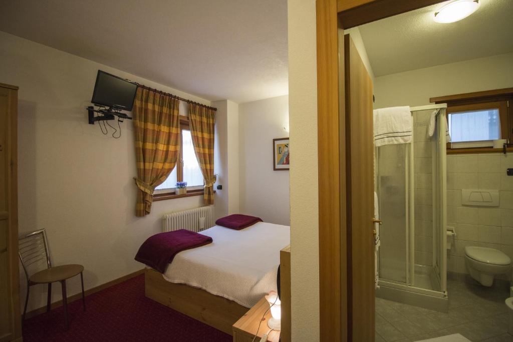 Koupelna v ubytování Hotel La Val