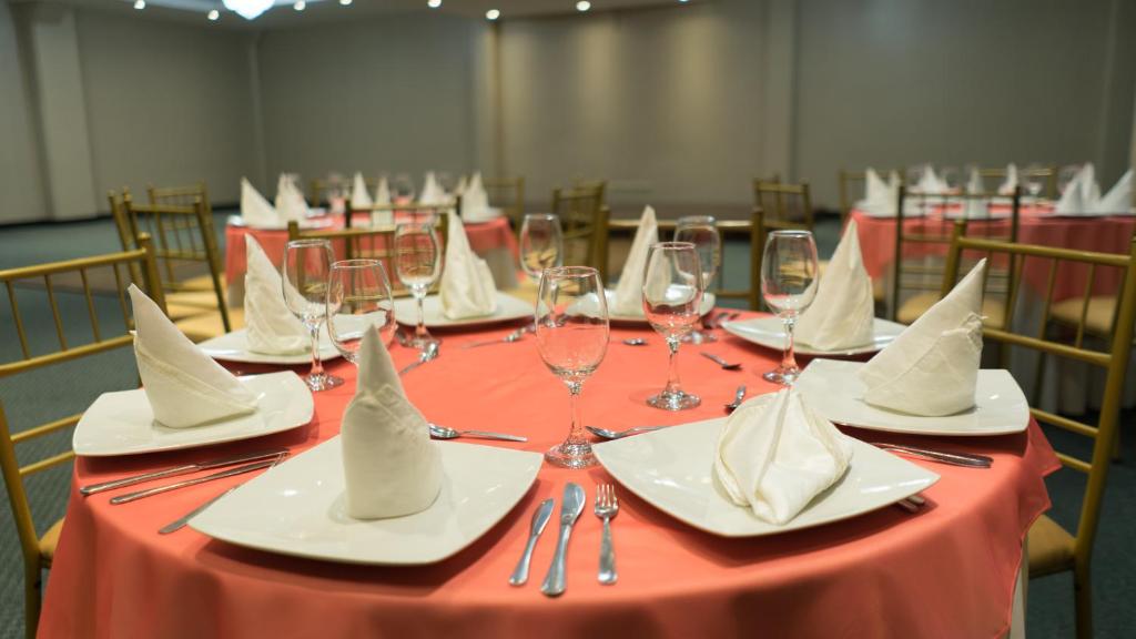 Restaurace v ubytování Hotel Los Almendros