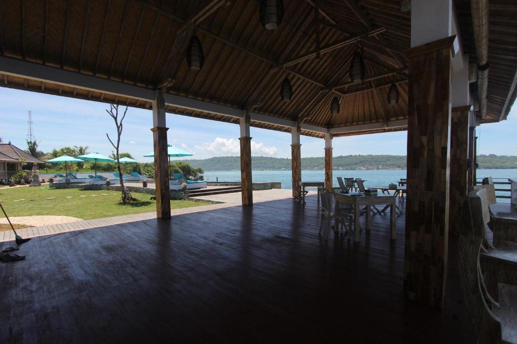 Ombak Bay Lembongan - 9