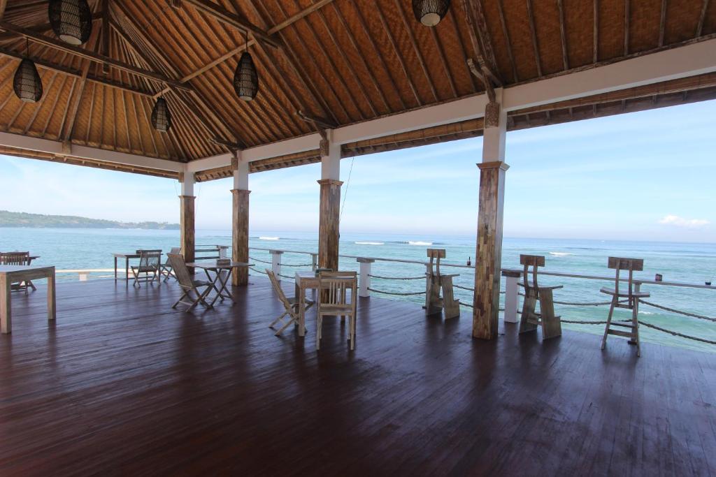 Ombak Bay Lembongan - 6