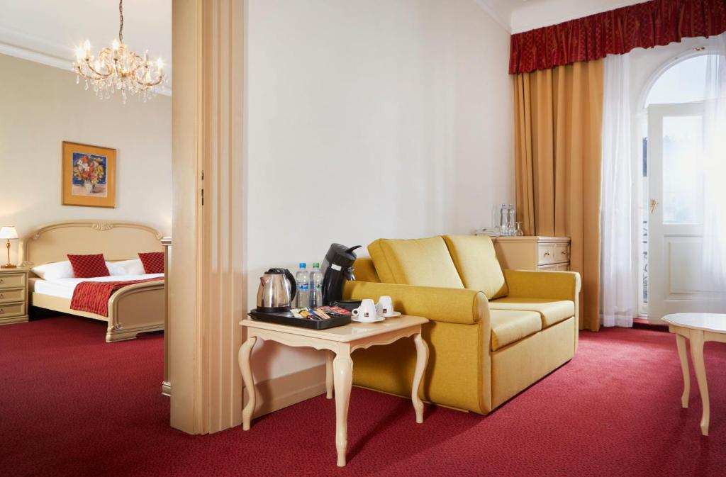 OREA Spa Hotel Palace Zvon Mariánské Lázne - Resim 18