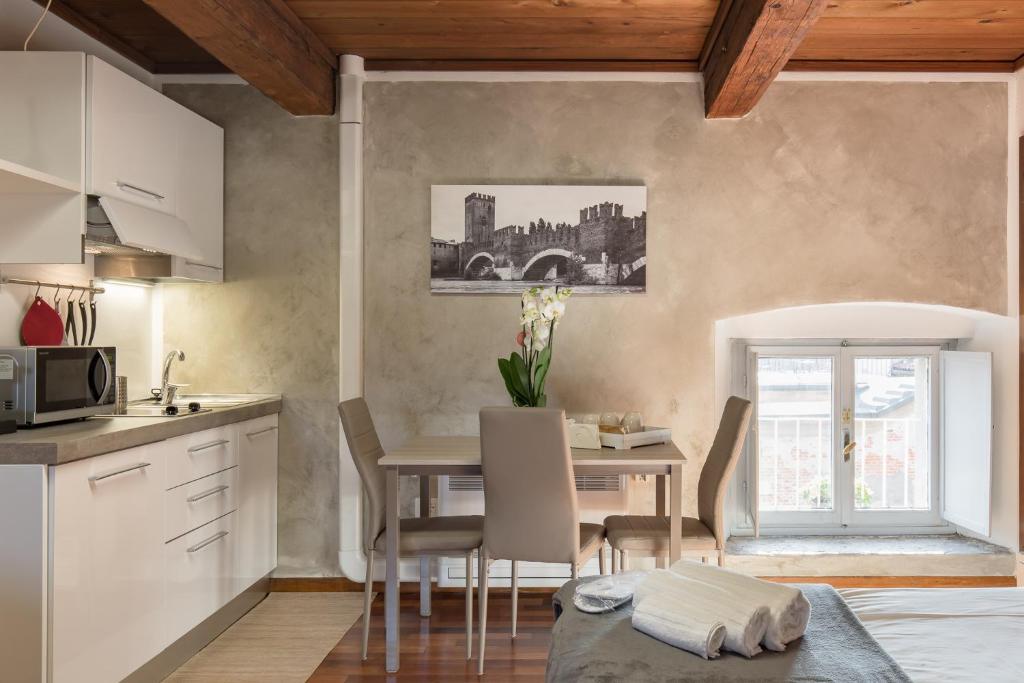 Rooms Castelvecchio - Palazzo Canossa - 6