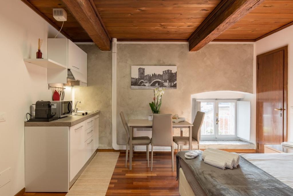 Rooms Castelvecchio - Palazzo Canossa - 4