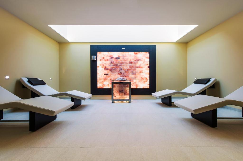Posezení v ubytování Parkhotel Hall in Tirol