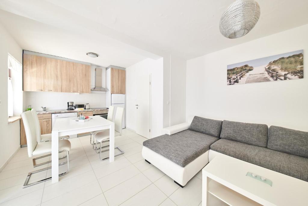 Kuchnia lub aneks kuchenny w obiekcie Apartments Gvarda