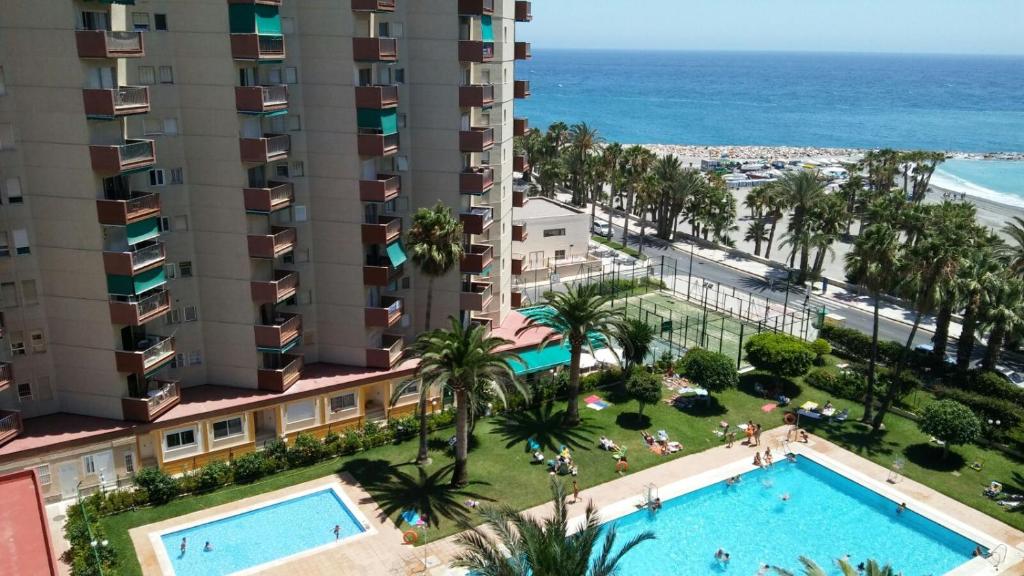 Bazén v ubytovaní Las Góndolas Apartamento Sunny alebo v jeho blízkosti