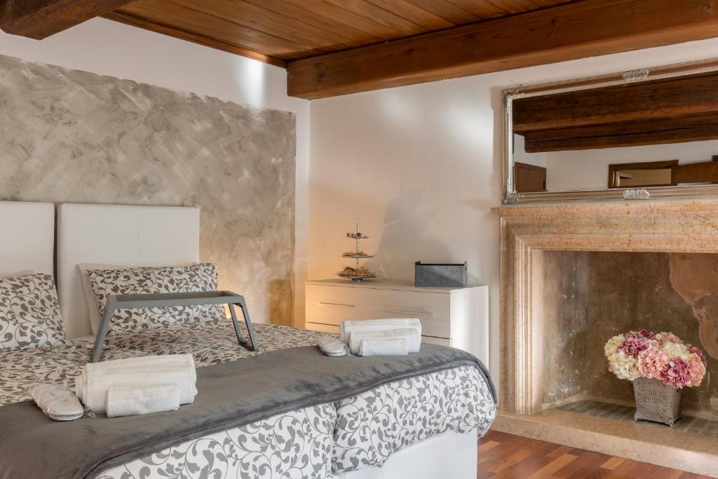 Rooms Castelvecchio - Palazzo Canossa - 16