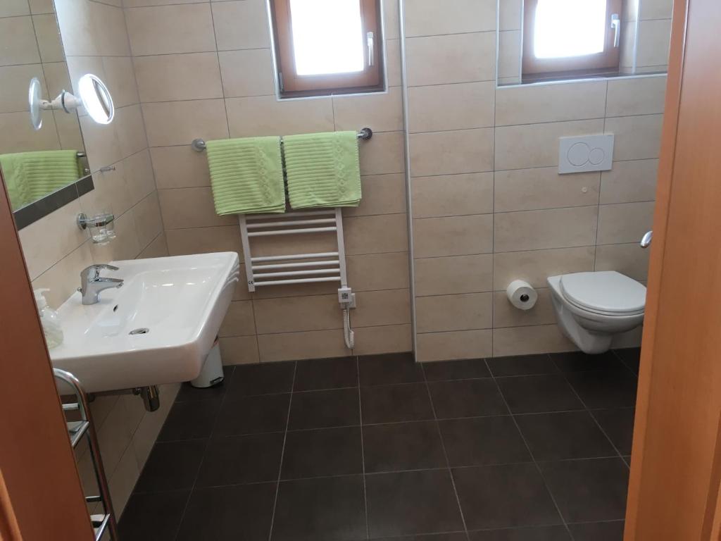 Koupelna v ubytování Landhaus Rieding