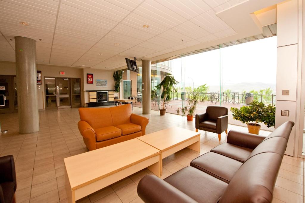 Posezení v ubytování Residence & Conference Centre - Kamloops
